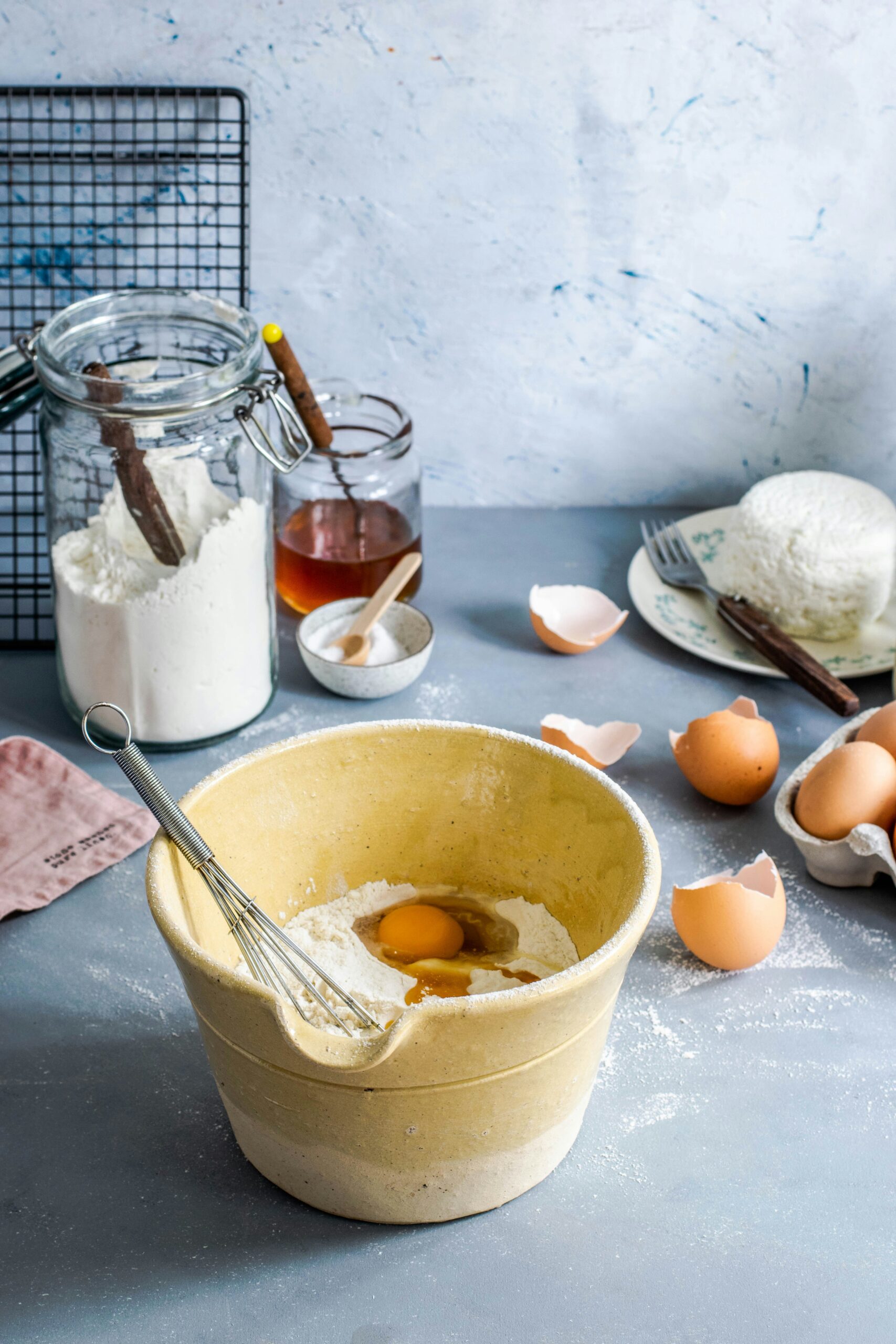 You are currently viewing Can I Bake In An Instant Pot?