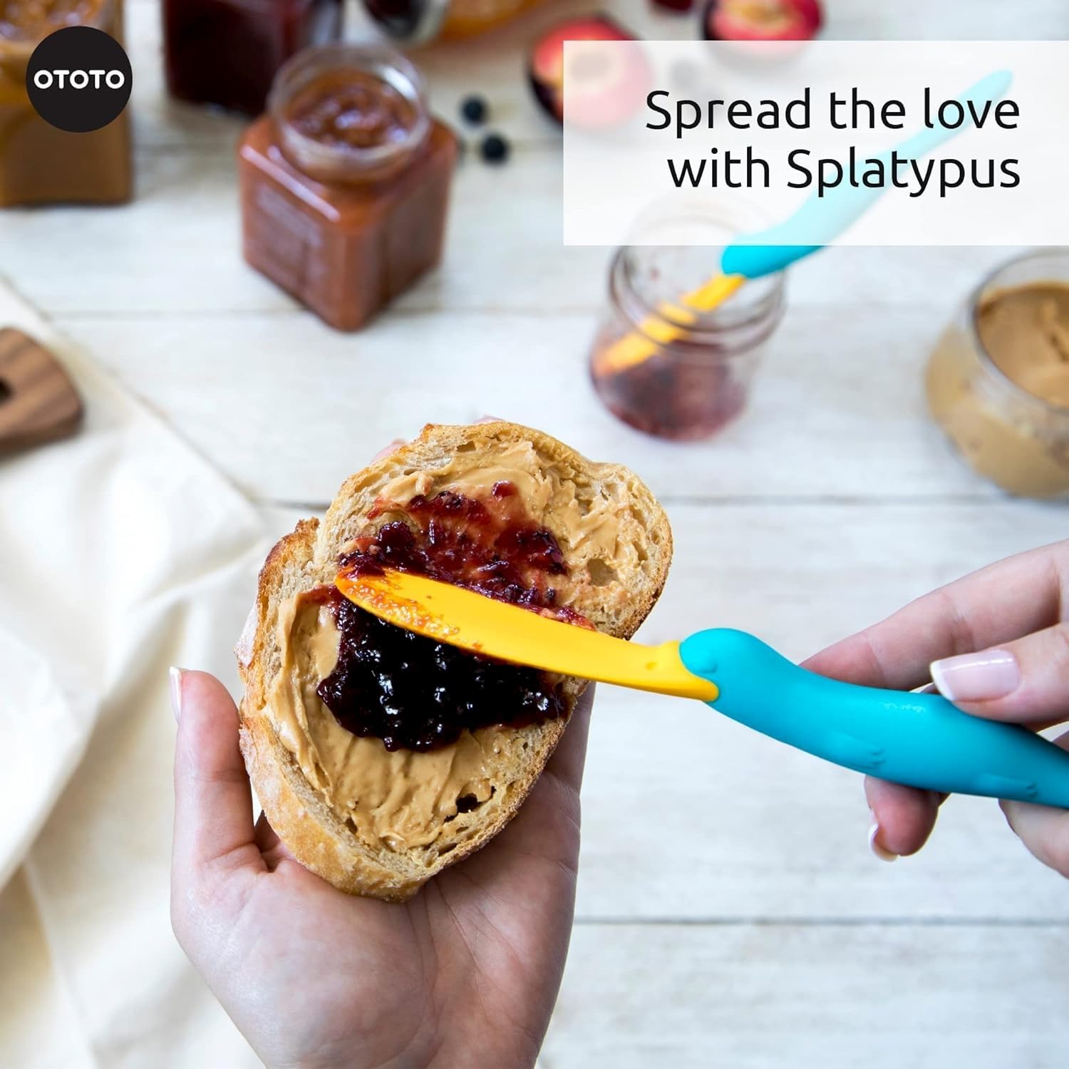 Read more about the article OTOTO Splatypus Jar Spatula Review